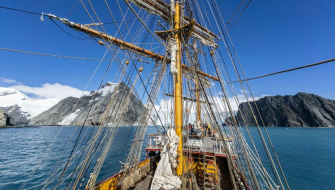 South Shetland Island Jordi Plana Morales Bark EUROPA