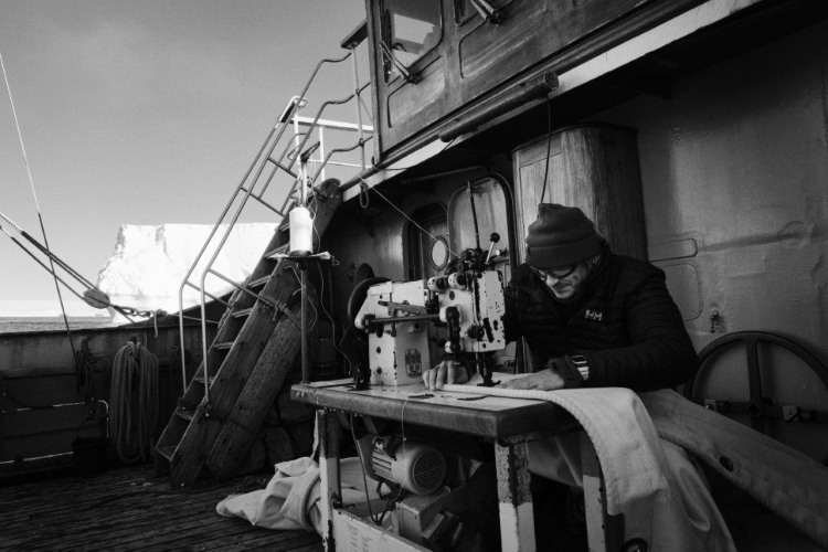 Bransfield Strait and getting into the Antarctic Sound by Richard Simko