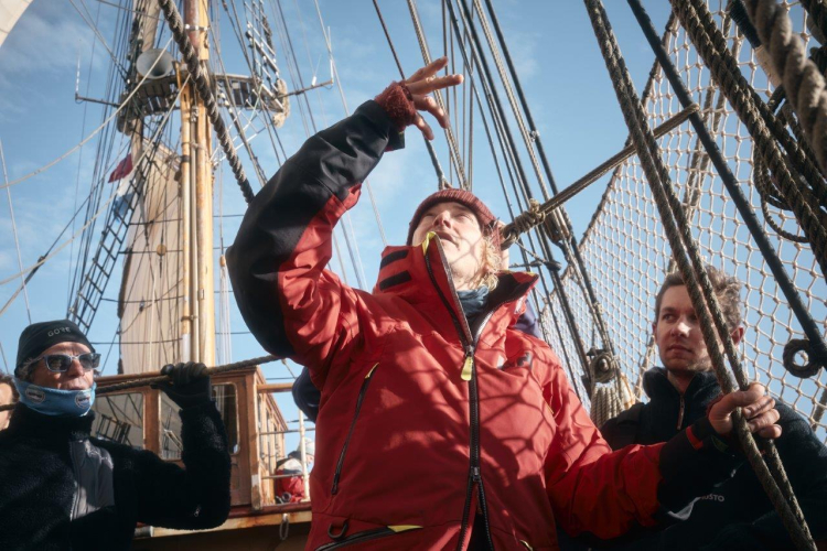Sailing towards Tristan da Cunha by Richard Simko