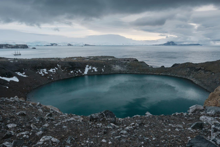 South Shetland Islands by Richard Simko Bark EUROPA