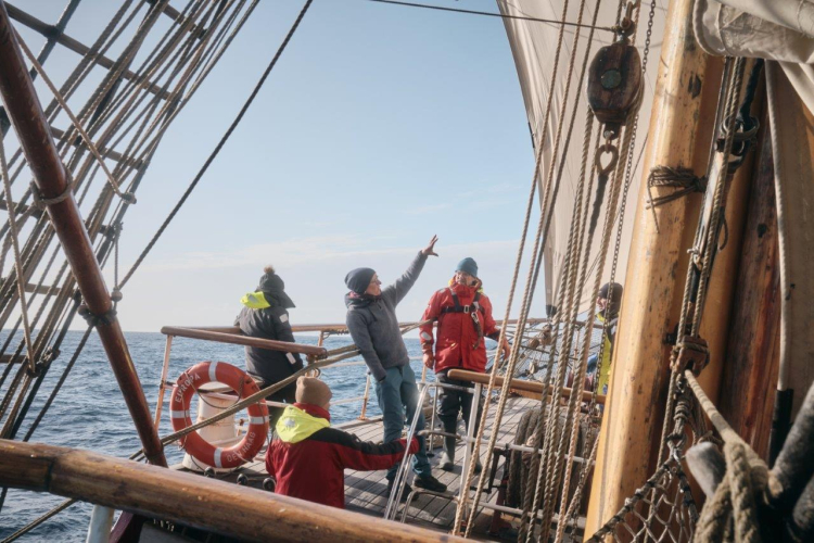 Sailing towards Tristan da Cunha by Richard Simko