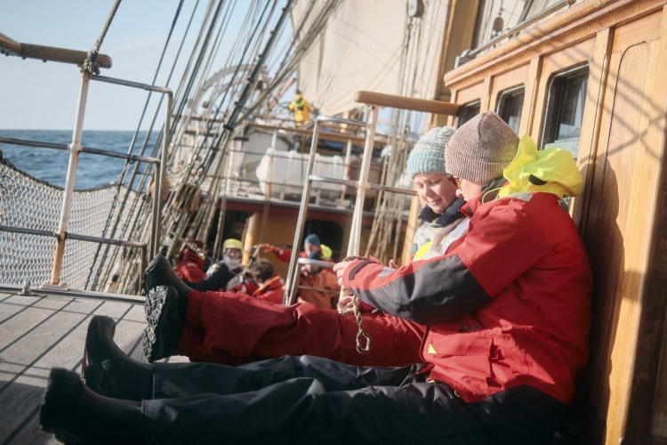 Sailing towards Tristan da Cunha by Richard Simko