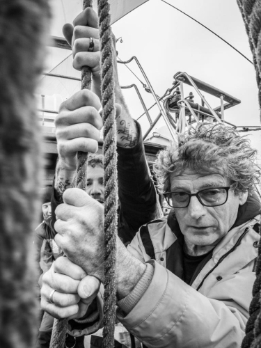 Sailing our way to Tristan da Cunha Jordi Plana Morales