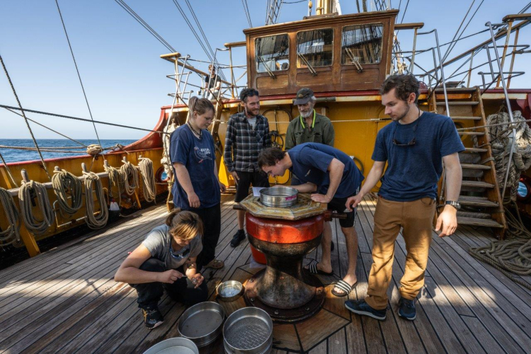 Southeasterlies by Jordi Plana Morales