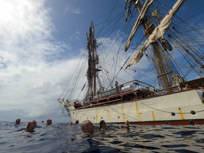 Swimstop by Marretje