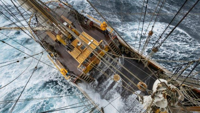 Sailing a brave South Atlantic by Jordi Plana Morales