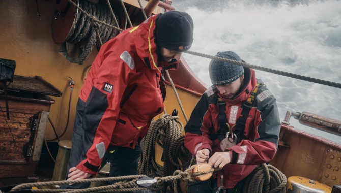 Roaring 40’s by Richard Simko