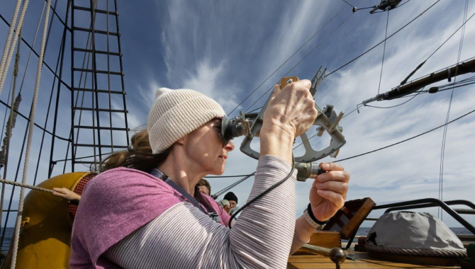 Motoring and Motorsailing our way towards Tristan da Cunha by Jordi Plana Morales