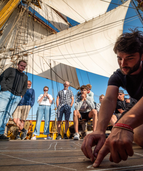 Sail training by Loek