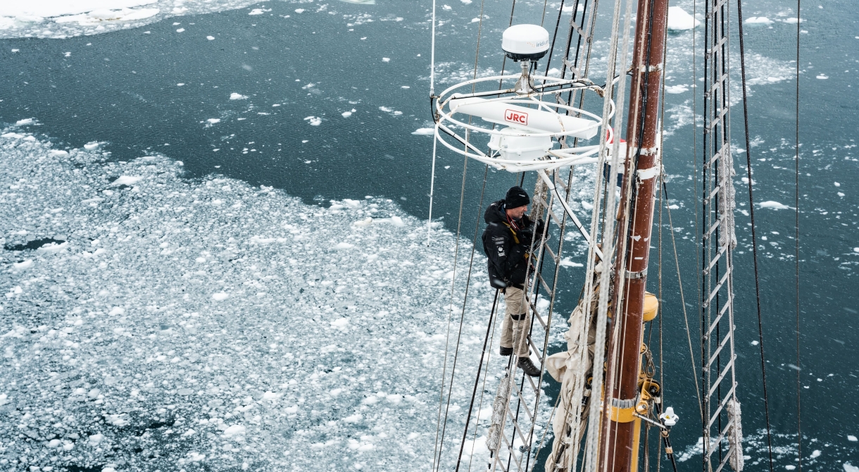 Climbing mast in Antarctica - Bark Europa Benjamin Hardman