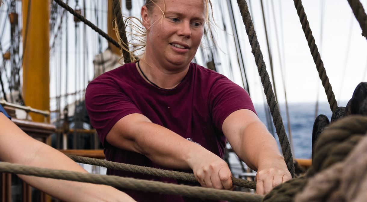 Sailing the Pacific to Pitcairn by Fraser Edwards