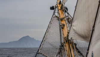 Passing Cape Horn - Variable and changeable winds - bark europa - Jordi Plana Morales