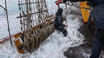 Cape Horn sailing by Jordi Plana Morales