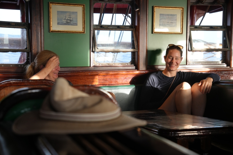 French Polynesia by Jan Stevens