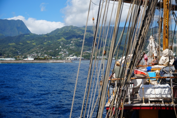 Tahiti by Jan Stevens