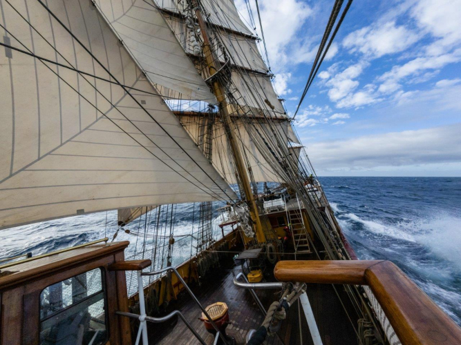 Good weather and a great sailing day in the Drake Passage Bark EUROPA Jordi Plana