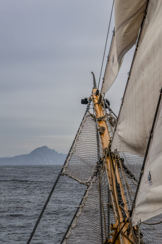 Passing Cape Horn - Variable and changeable winds - bark europa - Jordi Plana Morales