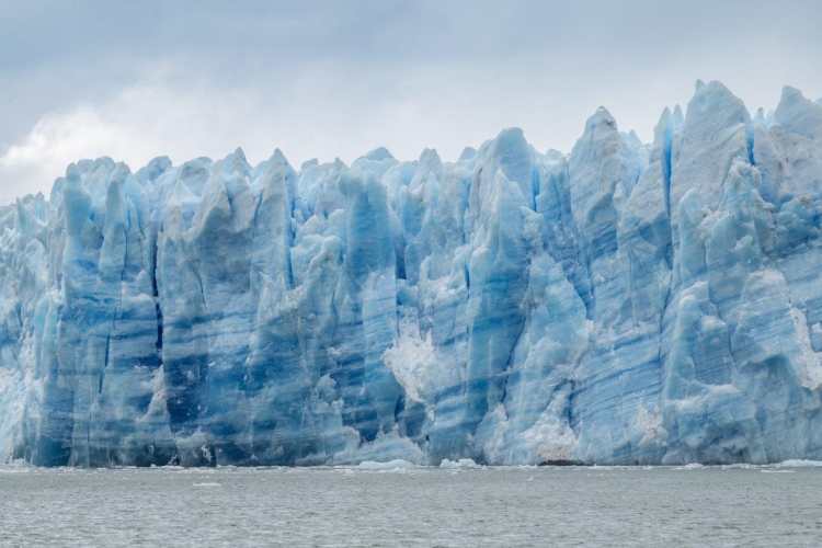 Sailing in the Chilean channels. Eyre Fjord and Pio XI Glacier - Bark EUROPA Jordi Plana Morales