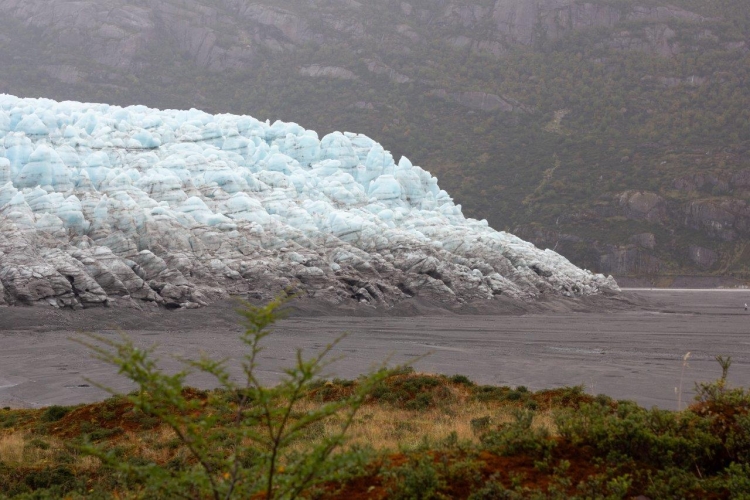 Sailing in the Chilean channels Fiordo Peel - Estero Amalia (Skua Glacier)