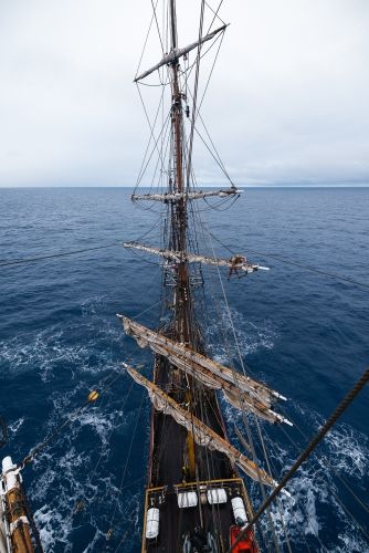 Sailing the Pacific to Pitcairn by Fraser Edwards