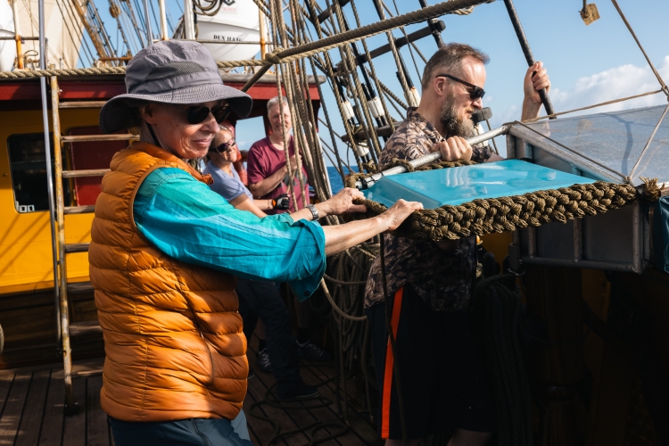 Bark EUROPA manta trawl research in the Pacific Fraser Edwards 