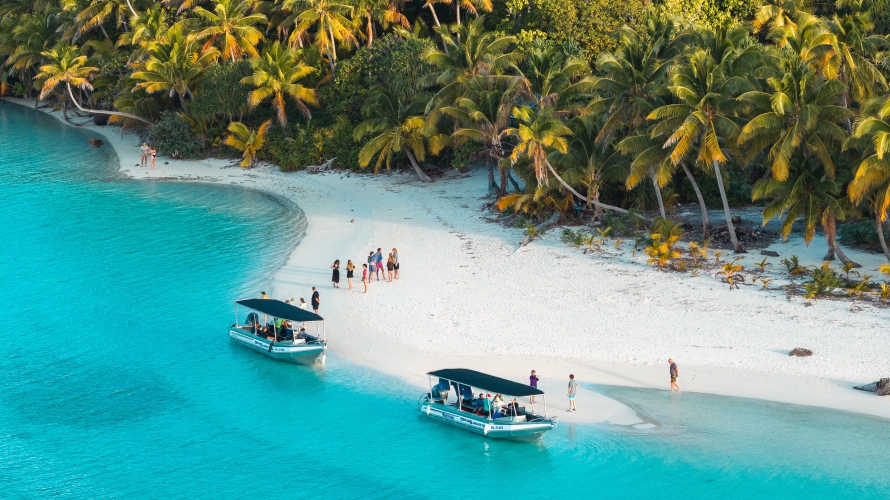 Aitutaki by Fraser Edwards Bark EUROPA