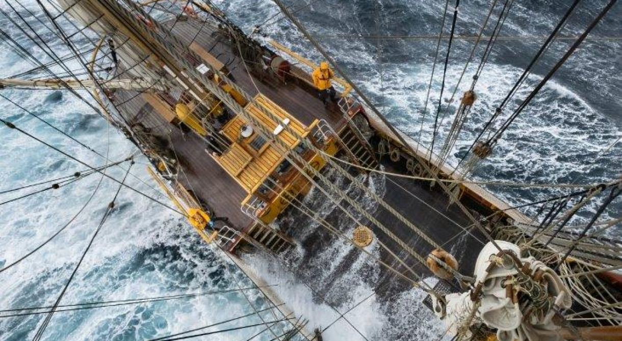 Sailing a brave South Atlantic by Jordi Plana Morales