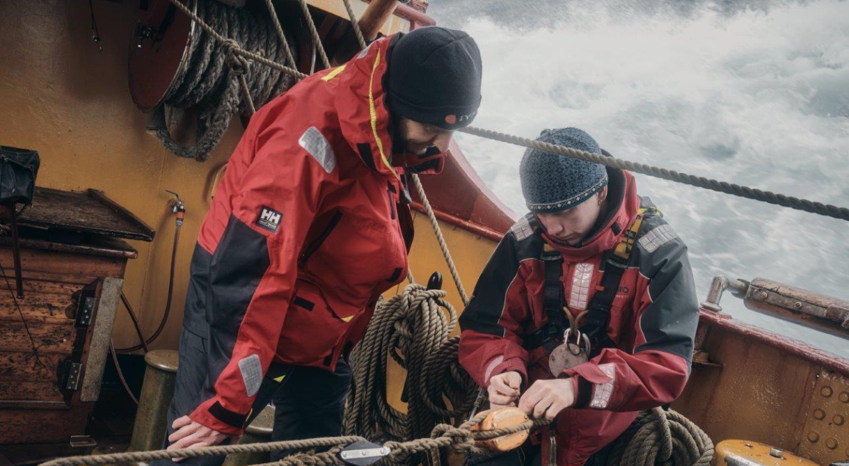 Roaring 40’s by Richard Simko