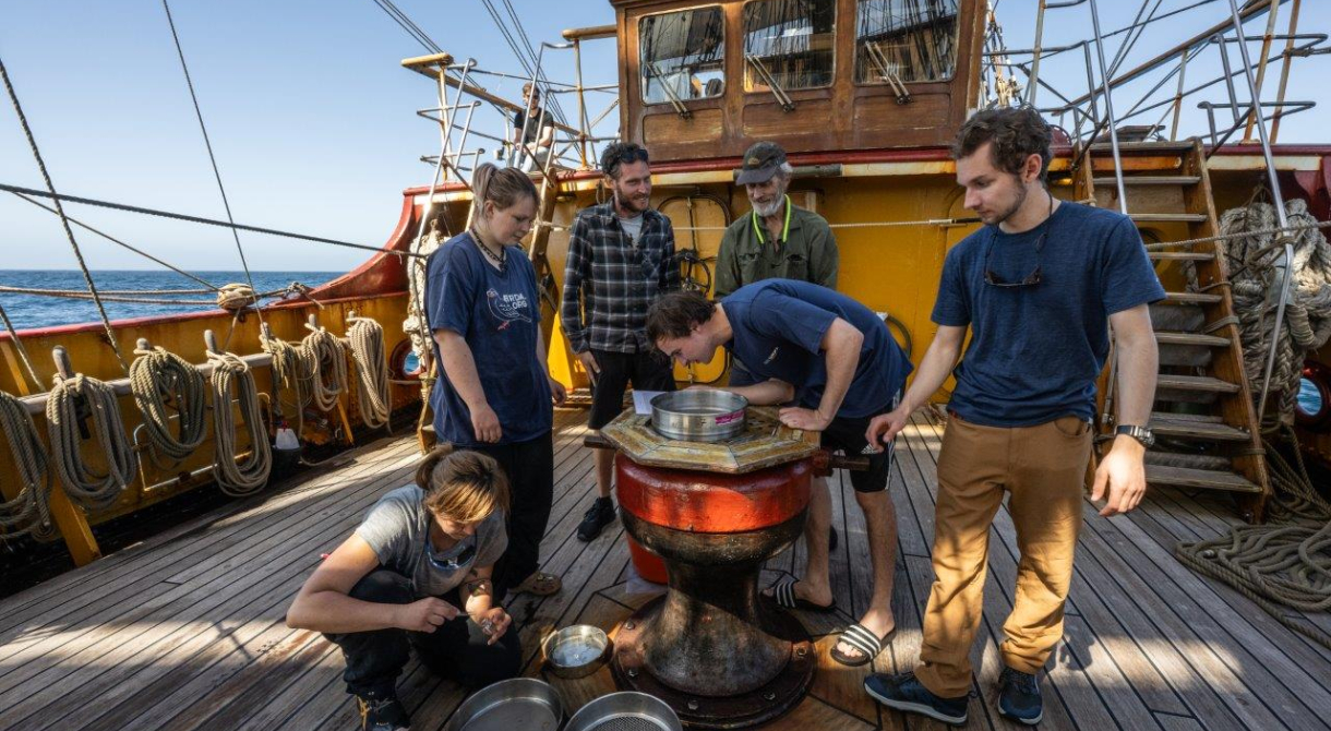 Southeasterlies by Jordi Plana Morales