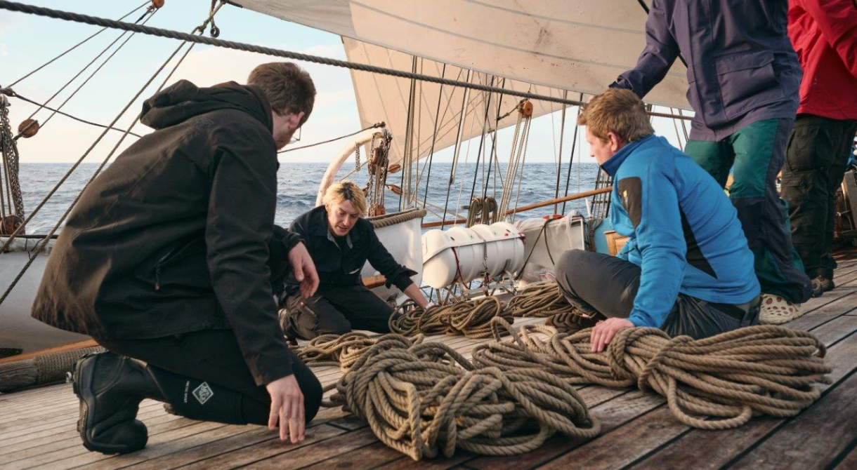 Sailing the Southeasterlies off the African coast by Richard Simko