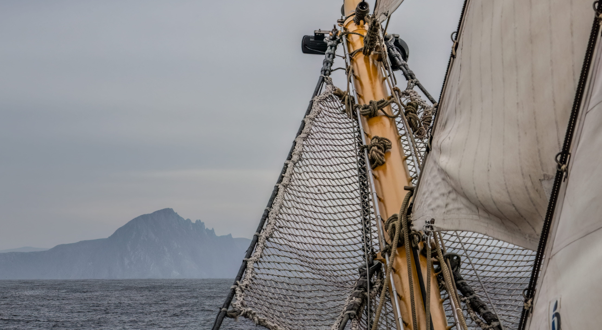 Passing Cape Horn - Variable and changeable winds - bark europa - Jordi Plana Morales
