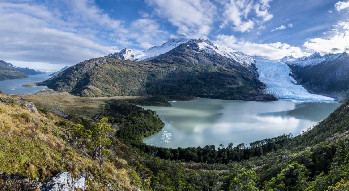 Chilean Channels - Caleta Olla, Glacier Alley and Pía Glacier - Bark EUROPA Jordi Morales