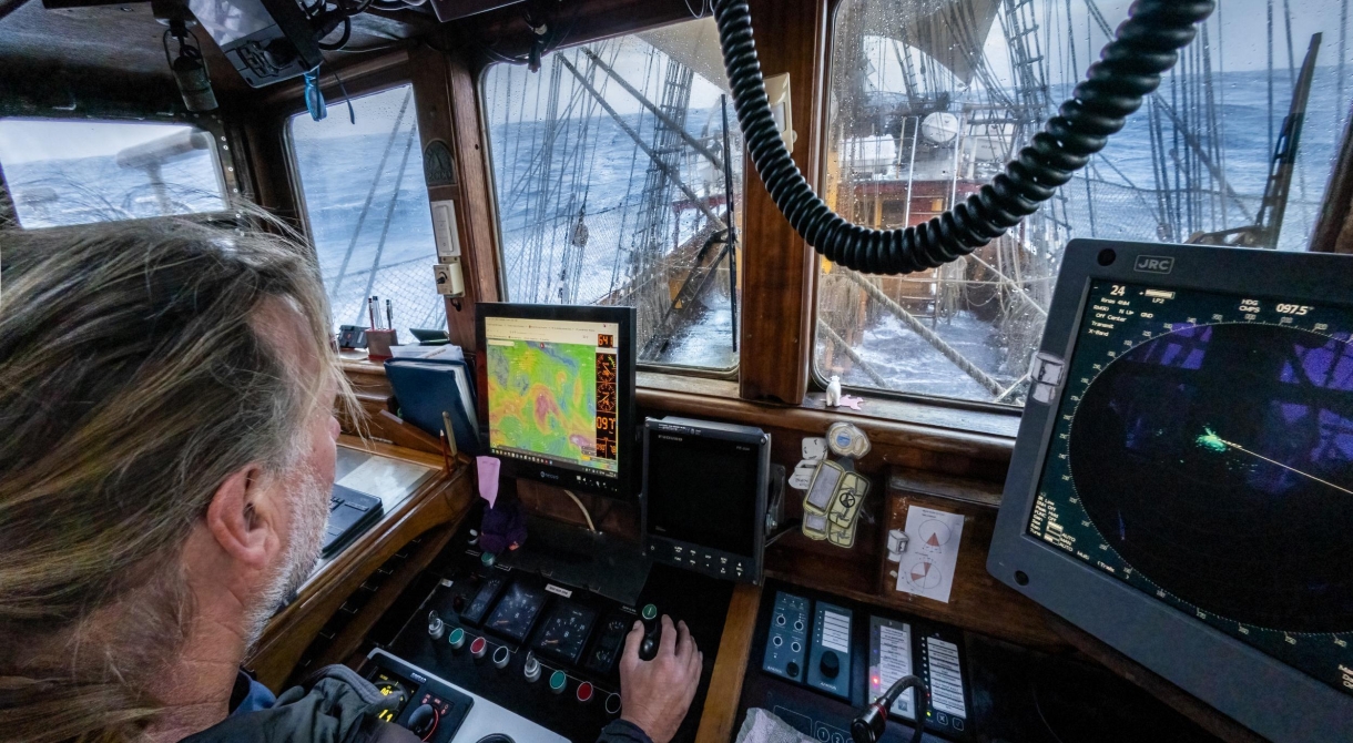 Sailing towards Cape Horn