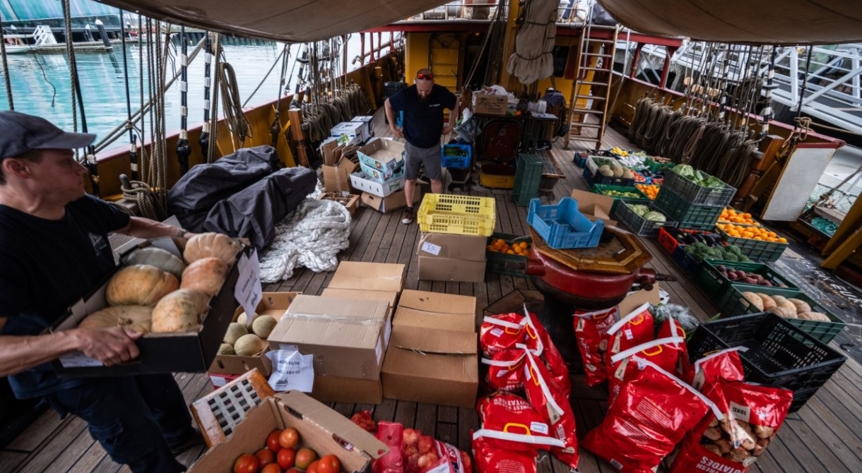 Auckland getting ready for the Cape Horn rounding Jordi Plana Morales