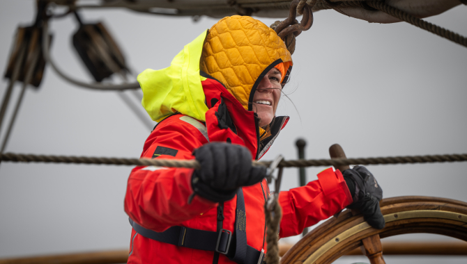 Bark EUROPA - Steering the ship