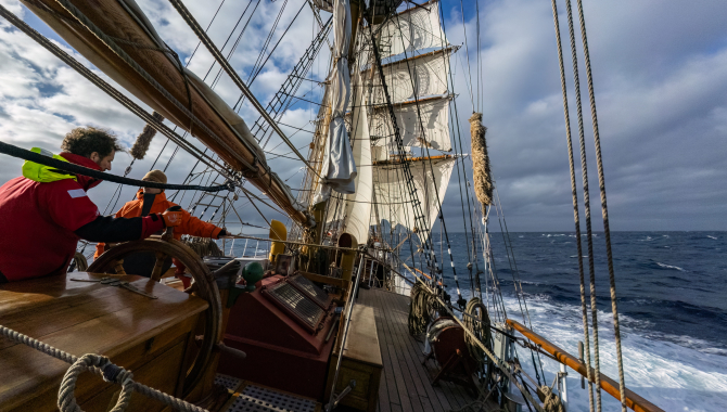 A temperamental Drake Passage Bark EUROPA Jordi Plana Morales