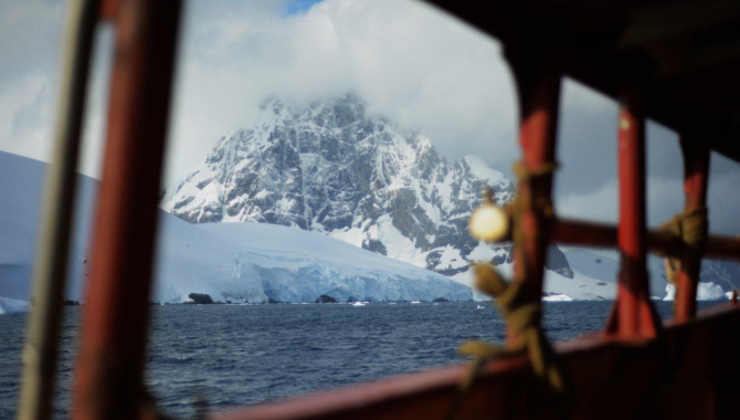 The scale of all things by Amelie Marchand Bark EUROPA Antarctica