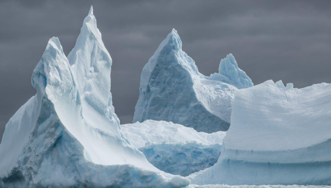 Zodiac cruise at Spert/Trinity Islands channels and icebergs by Jordi Plana Morales Bark EUROPA
