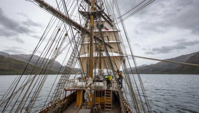 Estero de las Montañas | Chilean Channels Bark EUROPA Jordi Plana Morales