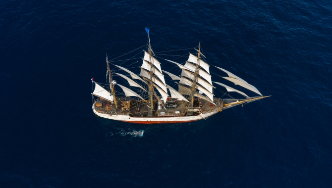 Bark EUROPA manta trawl research in the Pacific Fraser Edwards 