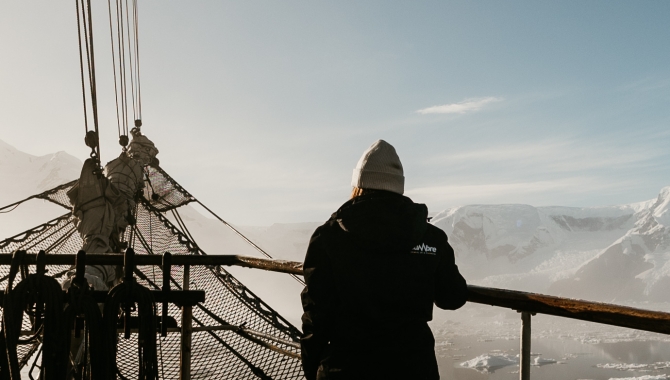 Drake Passage Bark EUROPA Drea Leon