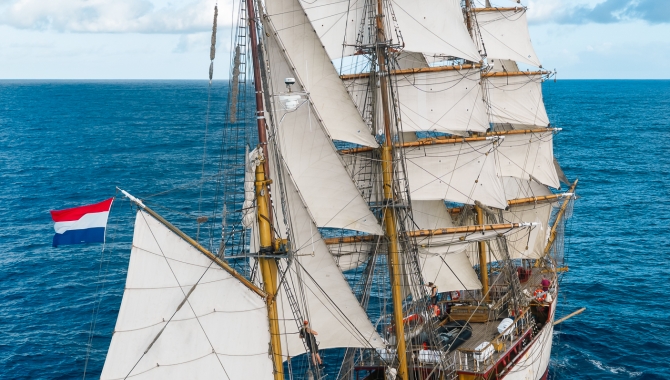 Bark EUROPA manta trawl research in the Pacific Fraser Edwards 